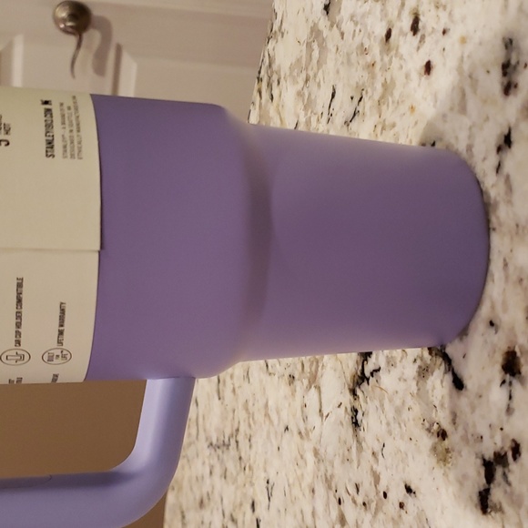 Stanley Quencher H2.0 30 oz. Comforting Purple - Picture 10 of 12